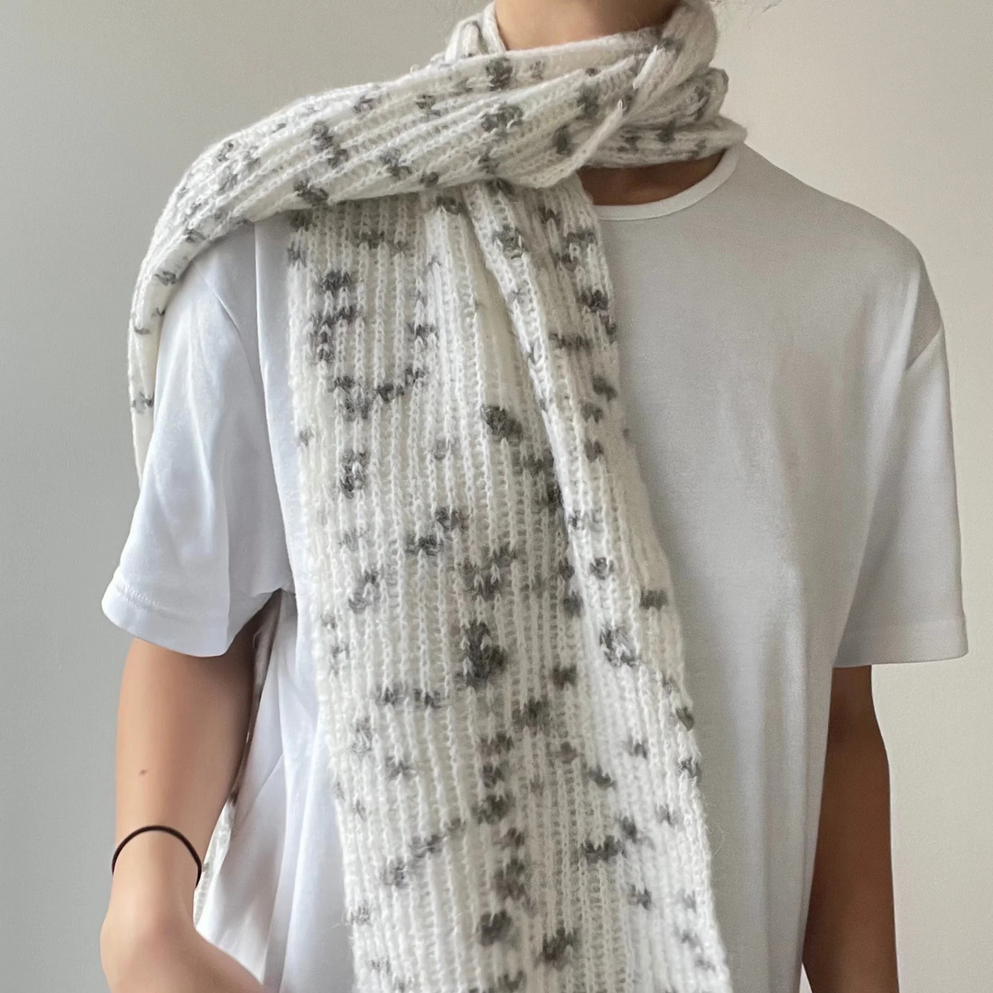 handmade hand embroidered knit wool scarf limited edition holiday collection givéh fall winter waste yarn