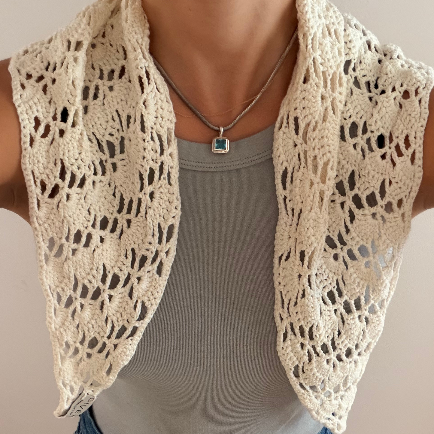 Givéh knitwear white cotton hand crocheted mini scarf by female artisans in Iran, openwork crochet wrap around the neck