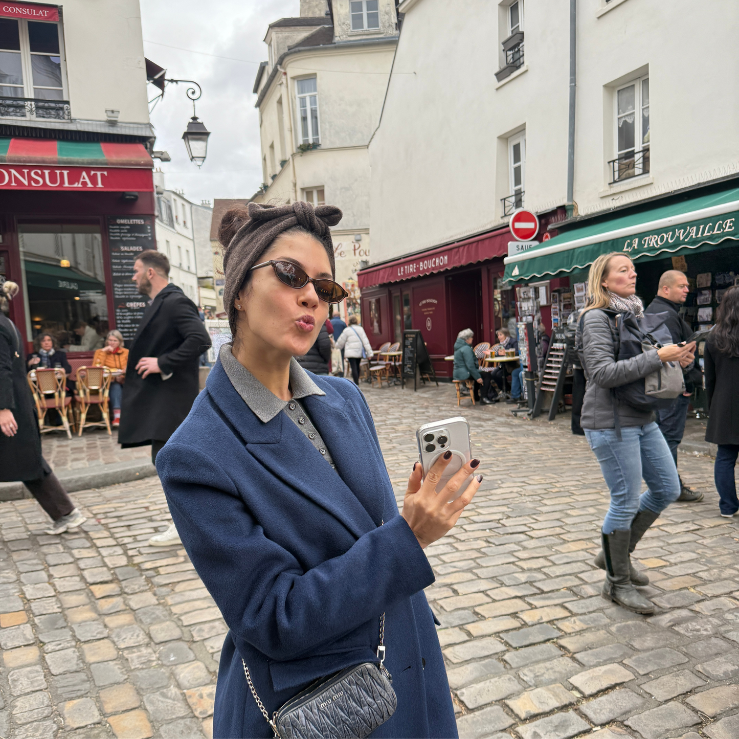 Givéh brown merino wool embroidered mini scarf