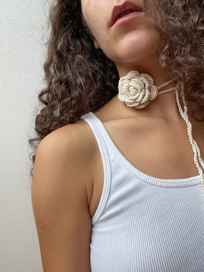 hand crochet cotton flower necklace